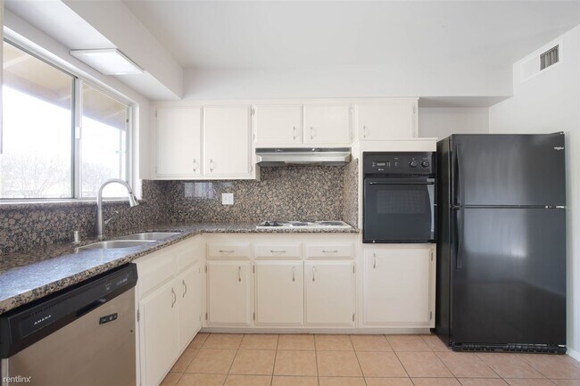 Building Photo - 2 br, 1 bath House - 26160 Falsterbor Drive