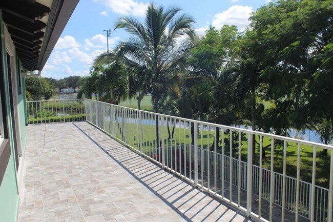 Building Photo - 13847 Geranium Pl