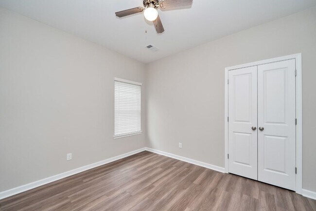 Building Photo - 4347 Alderic St