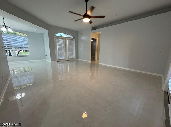 Building Photo - 4649 Santiago Ln