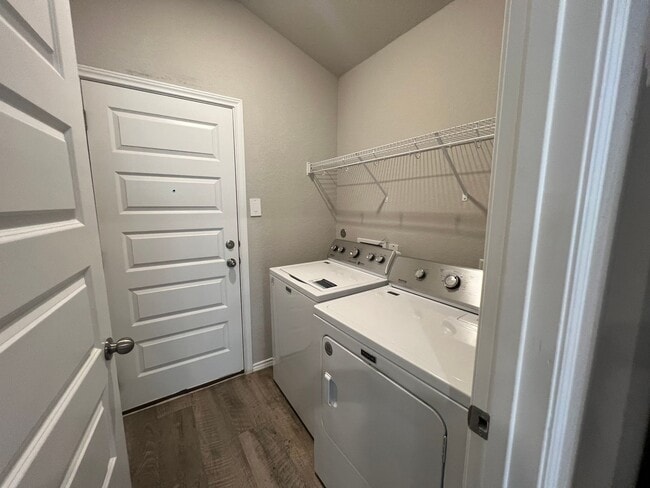 Building Photo - Beautiful 3x2 Rental Home in NBTX!