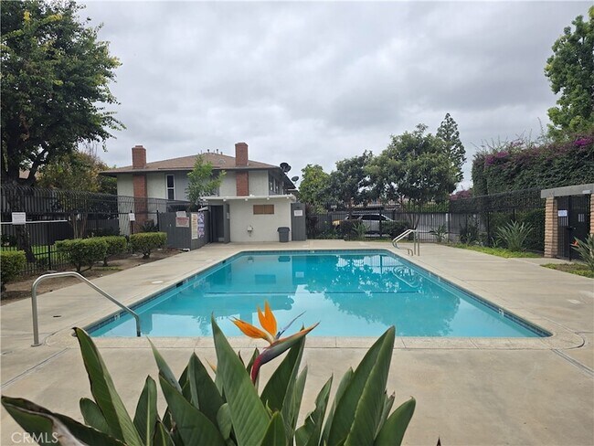 Building Photo - 16578 Montego Way