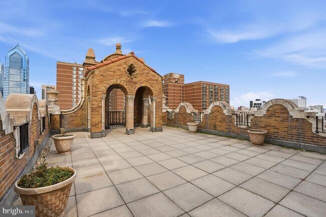 Building Photo - 1512 Spruce St