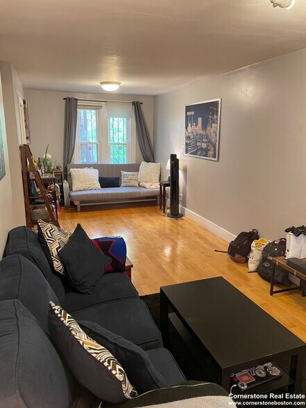 Building Photo - 12 Chesterton St