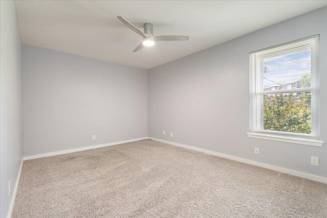 Building Photo - 1703 Coronado Hills Dr
