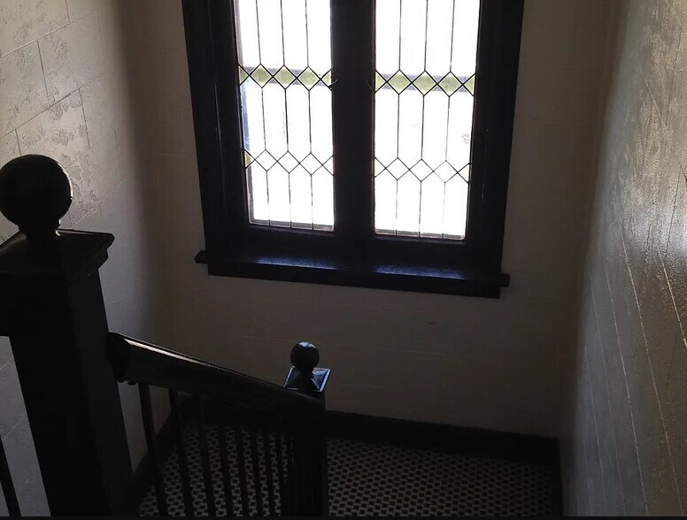 Building Photo - 7551 Byron Pl