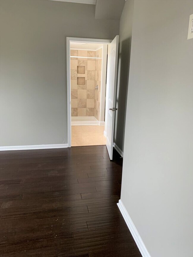 Building Photo - 3 Bdrm/2 Bath home    ?   Gray, TN