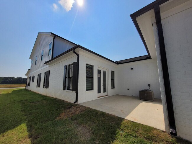 Building Photo - Madison City - Clift Farm