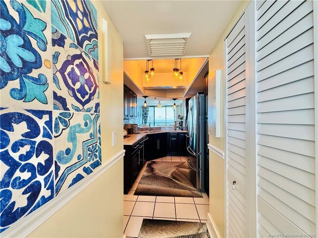 Building Photo - 8800 S Ocean Dr