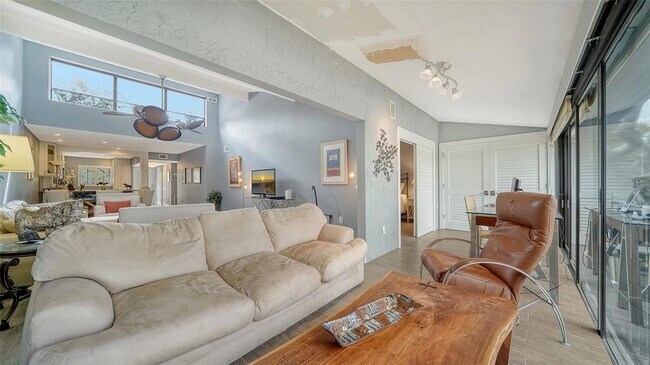 Building Photo - 1601 Pelican Point Dr