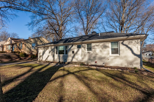 Building Photo - 4732 W 61st Terrace