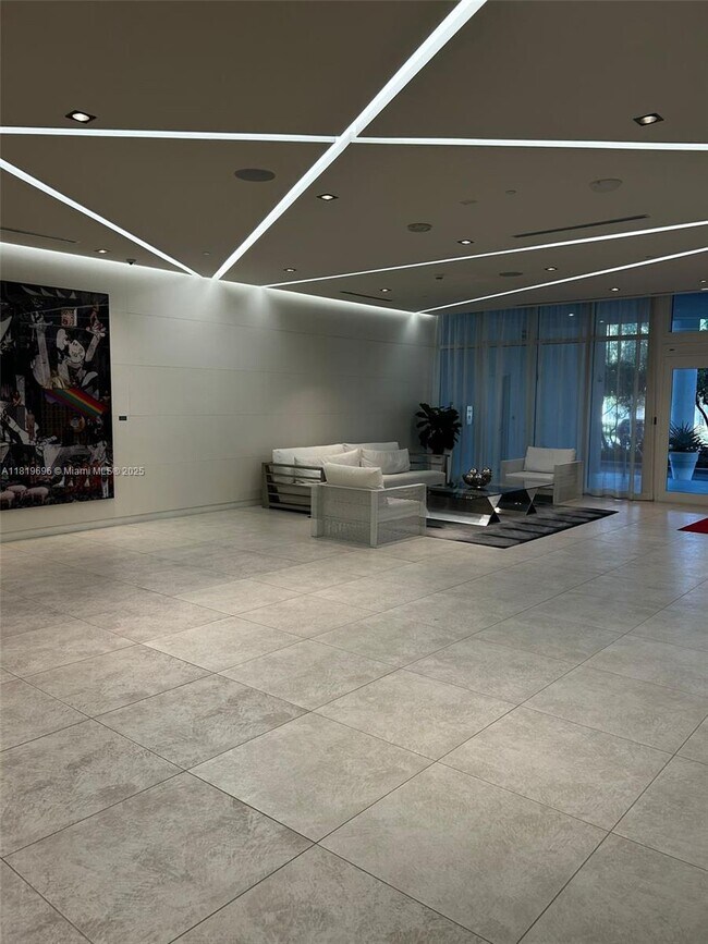 Building Photo - 4250 Biscayne Blvd