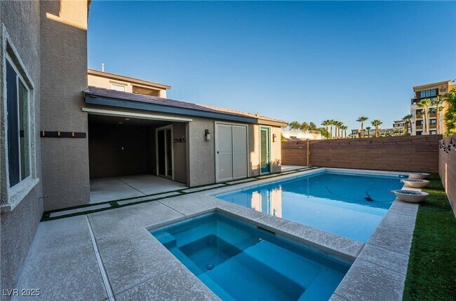 Building Photo - 3115 Mossfield Ave