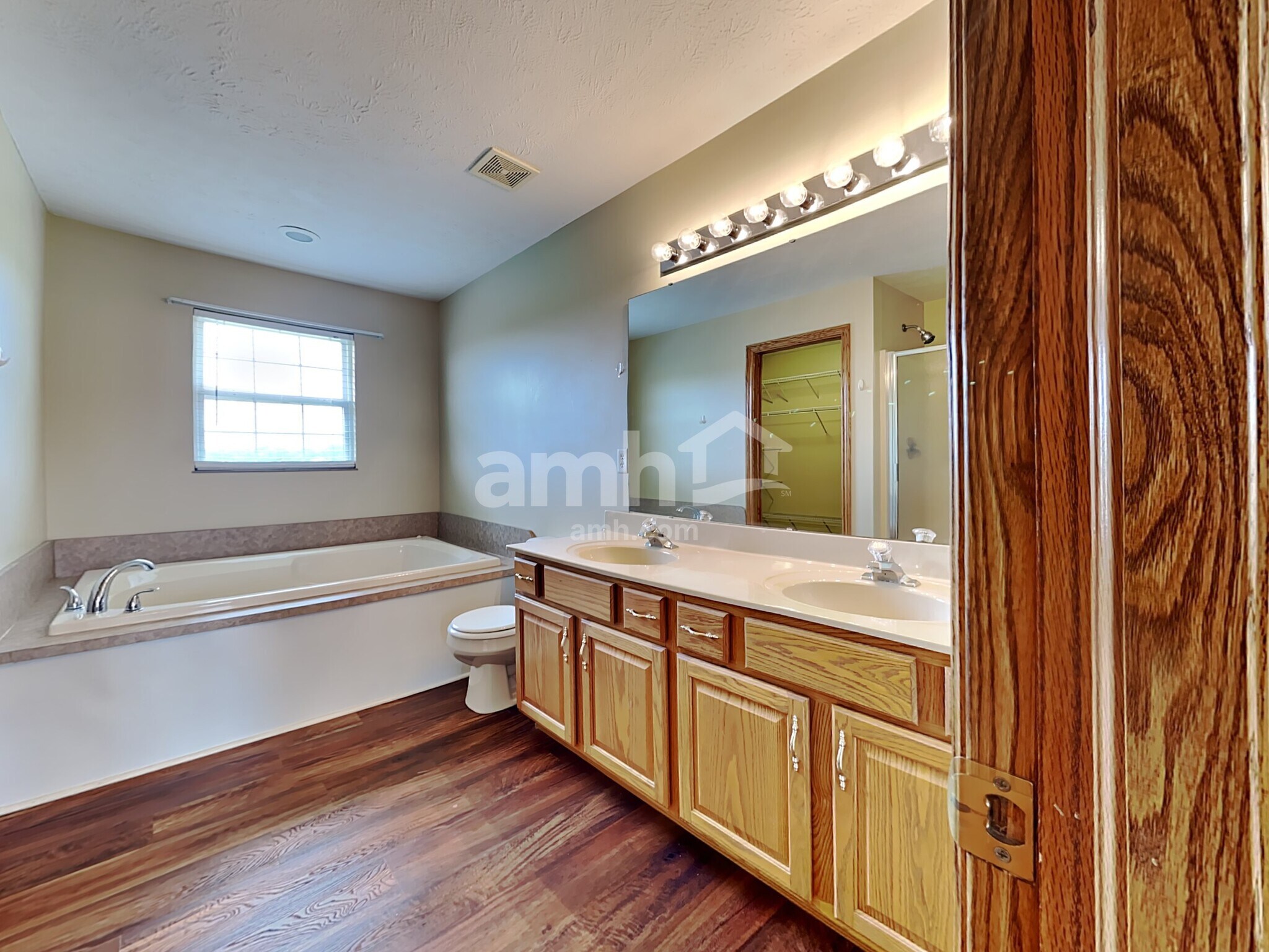 Building Photo - 841 Ginger Ridge Dr