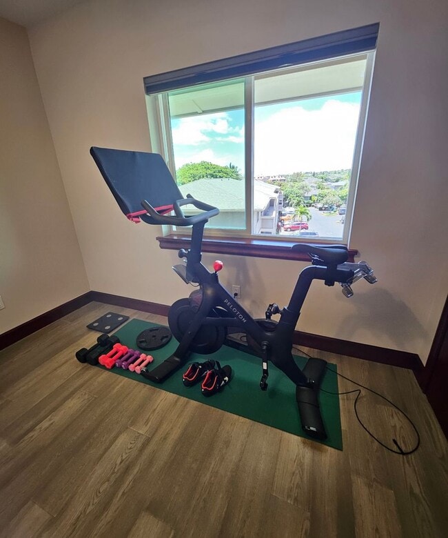 Building Photo - Turn-key Fully Furnished in Paradise Ridge...