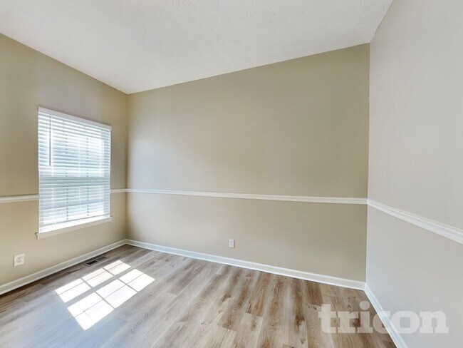 Building Photo - 119 Cherokee Dr