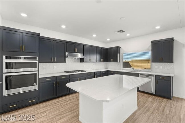 Building Photo - 8326 Monroe Bay St