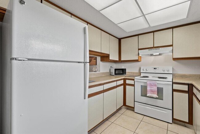 Building Photo - 1531 Placida Rd