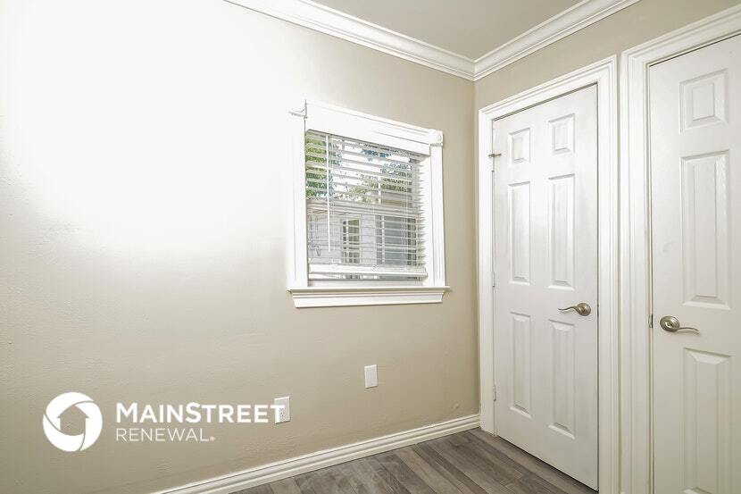 Building Photo - 808 22nd St