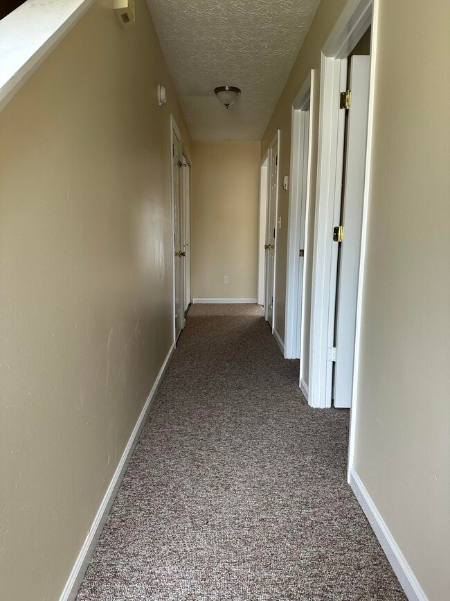 Building Photo - 1021 Excel Ct