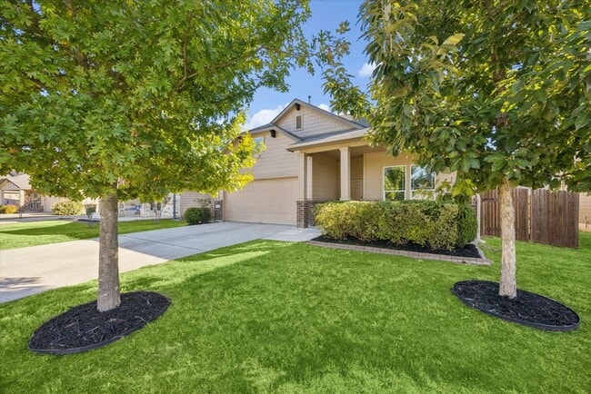 Building Photo - 4 bd/2.5 ba in Pflugerville ready for move in!