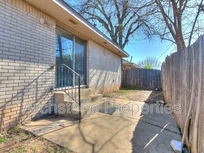 Building Photo - 4508 NW 26th St