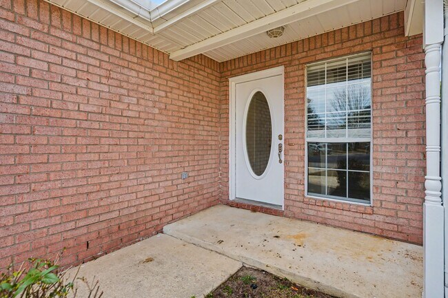 Building Photo - 4 Bedroom in Magnolia Forest in Bluewater Bay!