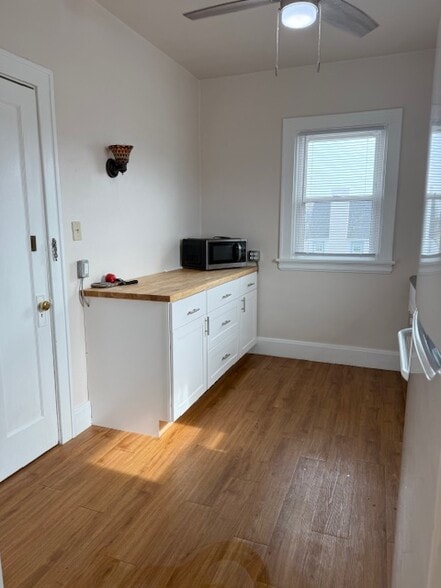 Kitchen - 4120 Smith Rd