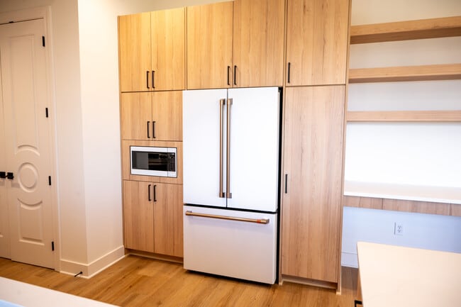 Kitchen - ArriveKC Condos