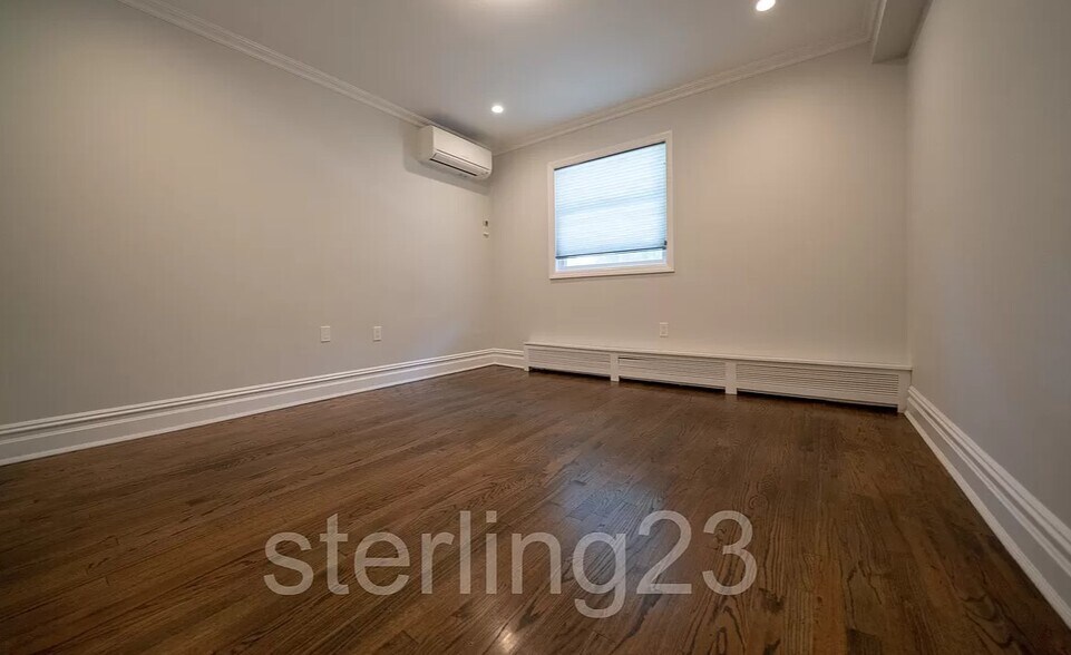 Building Photo - 2561 46th St