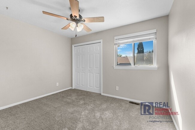 Building Photo - Beautiful 4 Bedroom Single Family Home For...