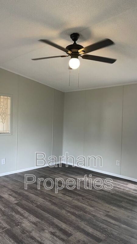 Building Photo - 265 Cir Pk Dr