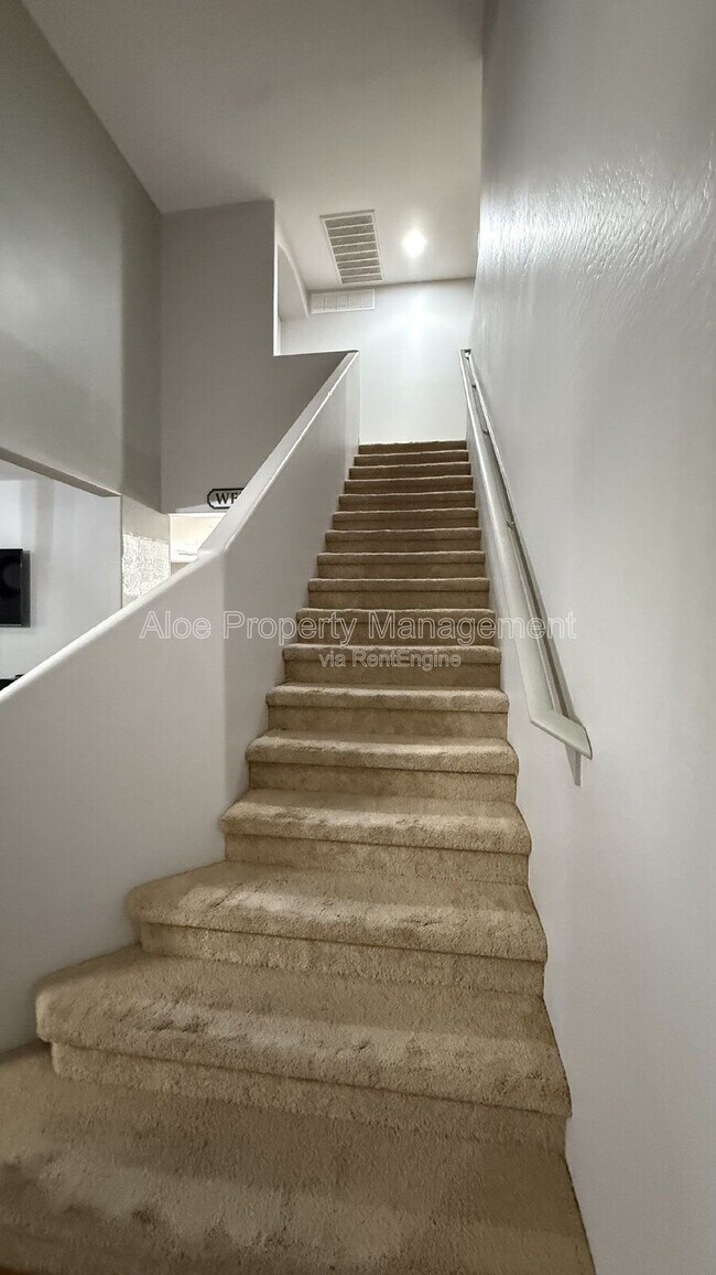 Building Photo - 3552 N Excalibur Pl