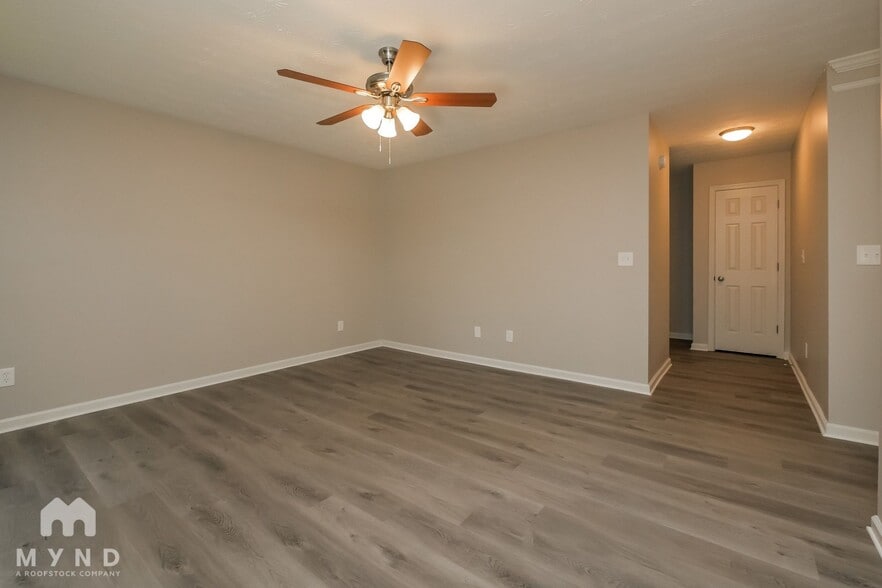 Building Photo - 11223 James Madison Dr