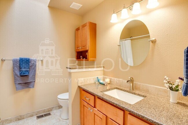 Building Photo - 355 Waco Ct