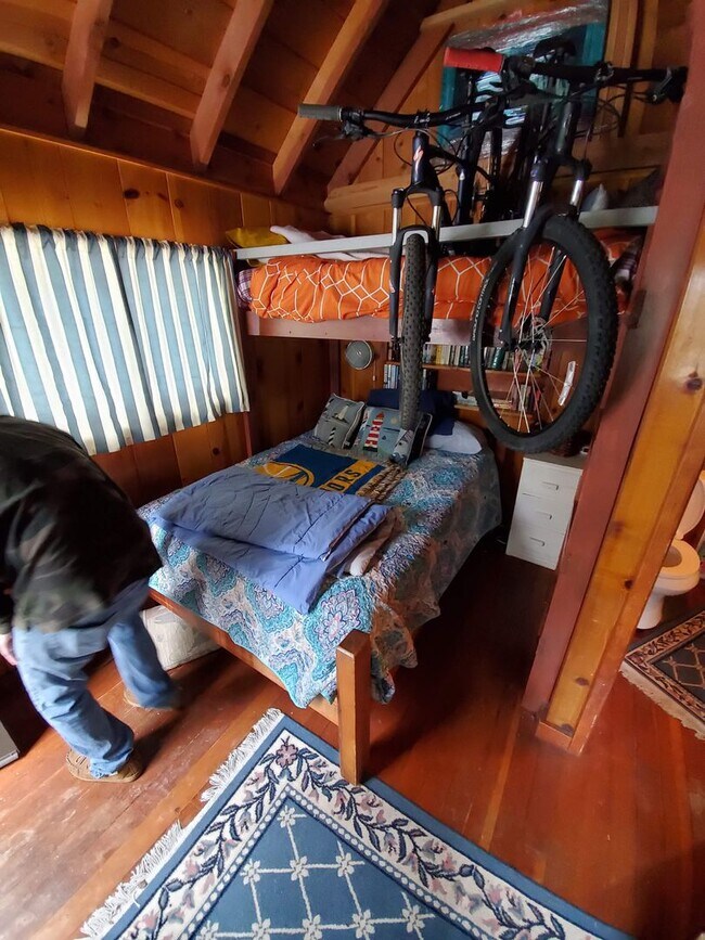 Building Photo - LONG-TERM RENTAL:  Unique Cabin with Beach Access and Big Deck!