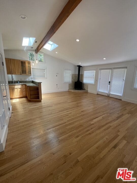 Building Photo - 447 Howland Canal