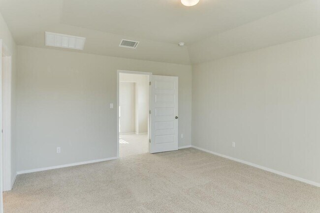 Building Photo - 412 Delta Crst