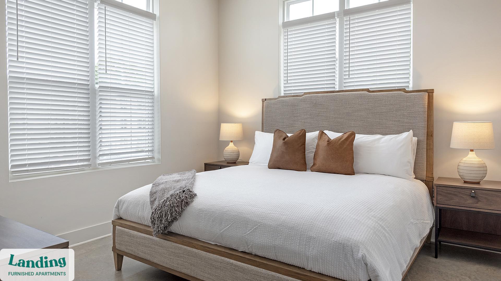 Building Photo - 404 W 26th St