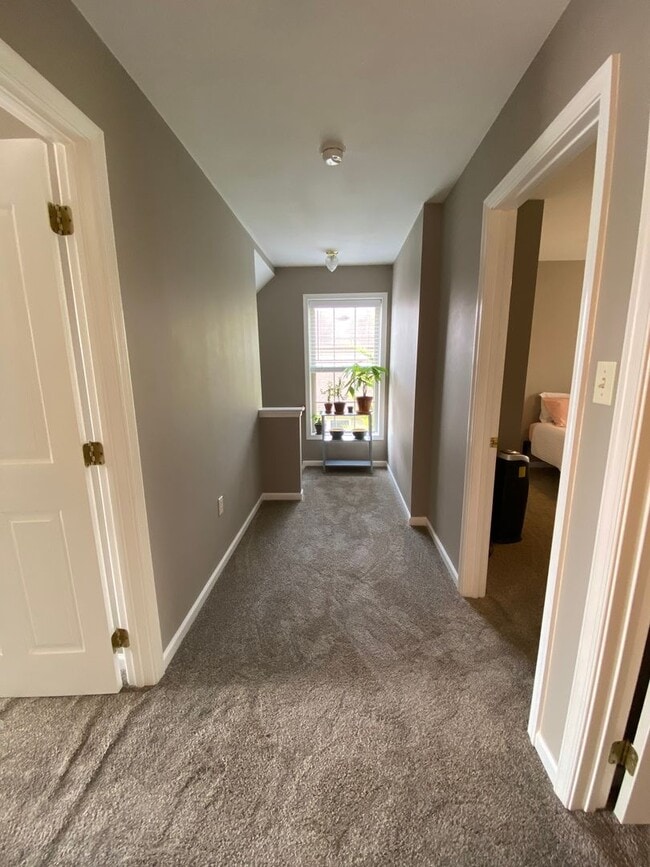 Building Photo - Picturesque Townhome in Ephrata
