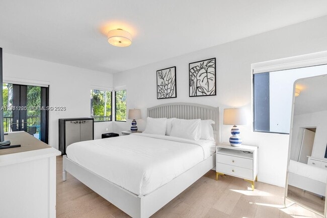 Building Photo - 1109 NE 89th St