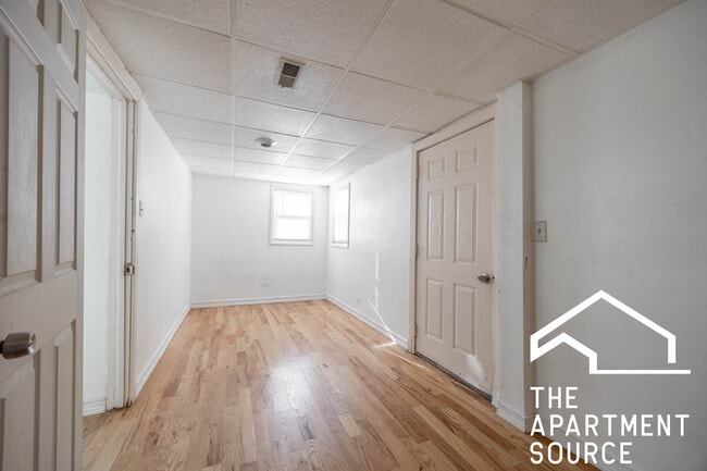 Building Photo - 3248 W 25th St