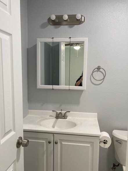 Master Bathroom - 721 Tuskegee St