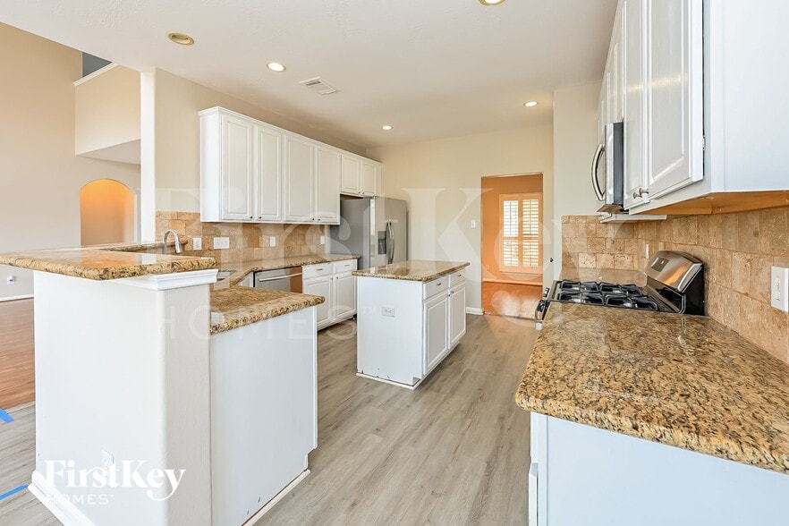 Building Photo - 17811 Placid Oak Ct