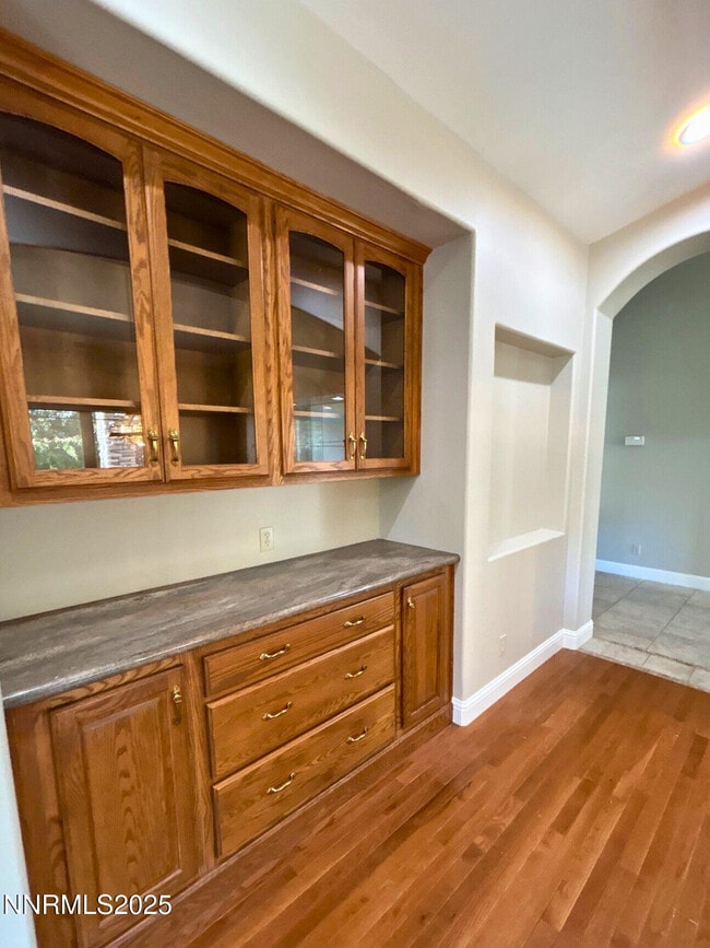 Building Photo - 3140 Scarlet Oaks Ct