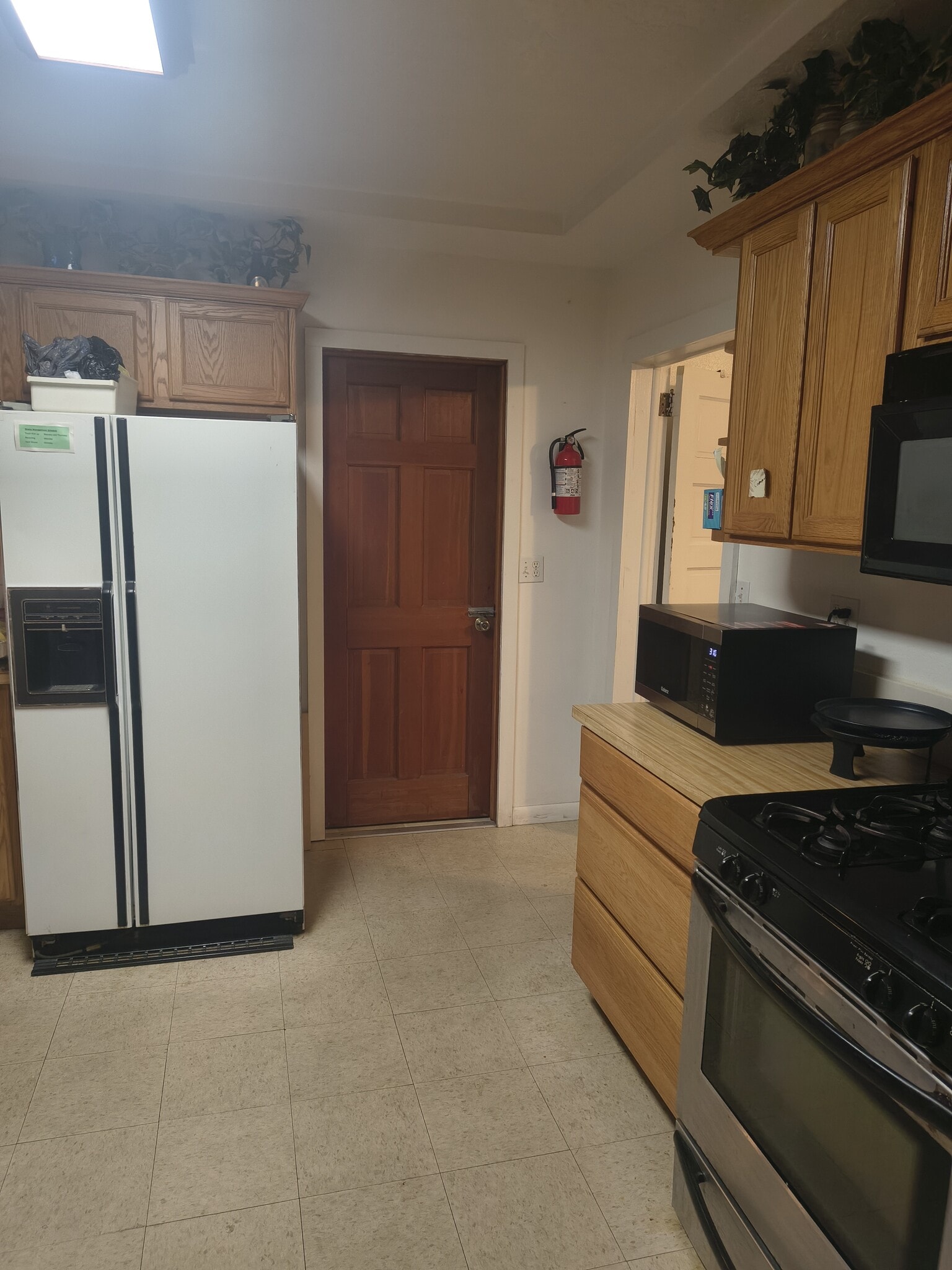 Building Photo - 700 Hughlett Ave