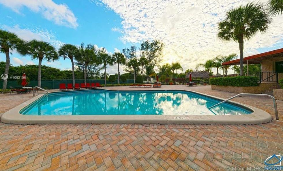 Building Photo - 3961 Adra Ave