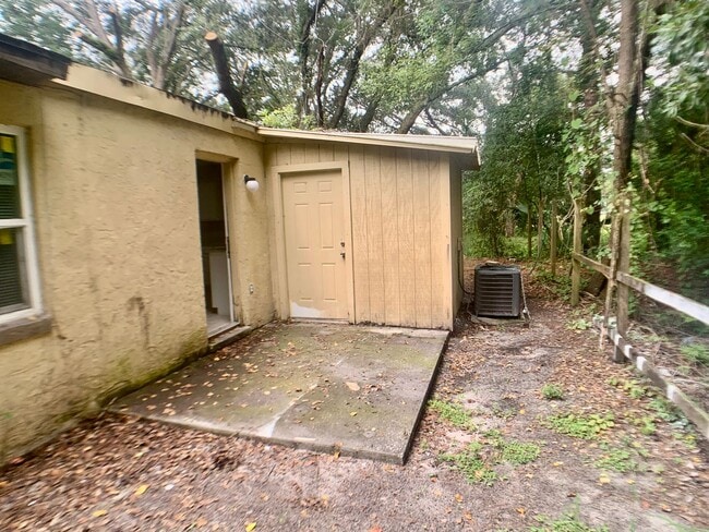Building Photo - 1114 Birchwood Ct