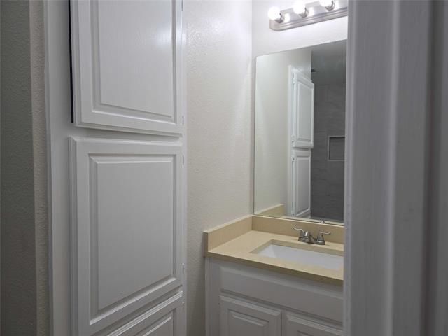 Building Photo - 1501 Cedar Elm Dr