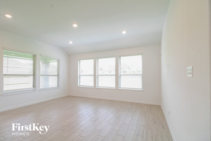 Building Photo - 4222 Redford Valley Rd